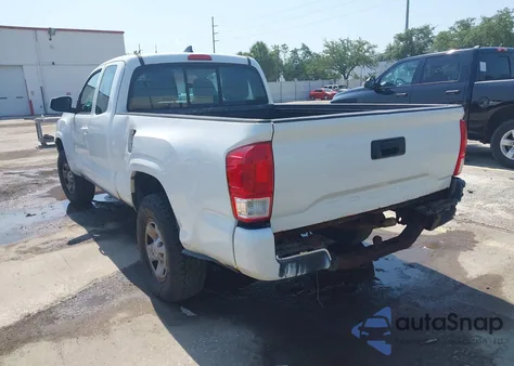 2017 Toyota Tacoma Access Cab z USA, uszkodzony, nr VIN 5TFRX5GN2HX075352